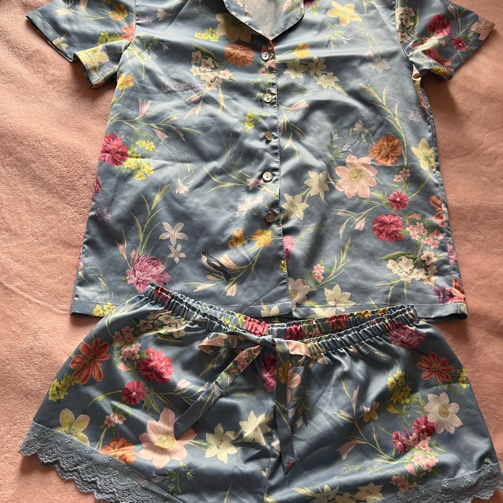 Flora Nikrooz Blue Floral Pajama Set